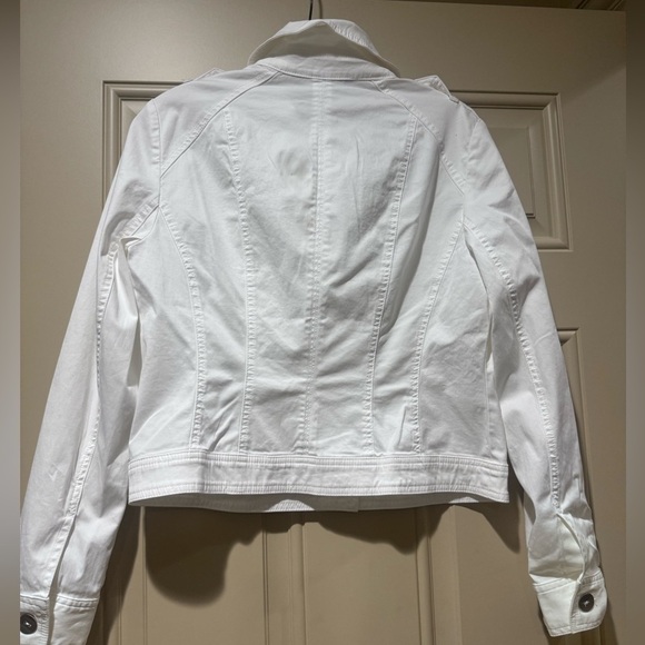 NWT whbm casual white jacket. Sz 8 - Picture 12 of 13
